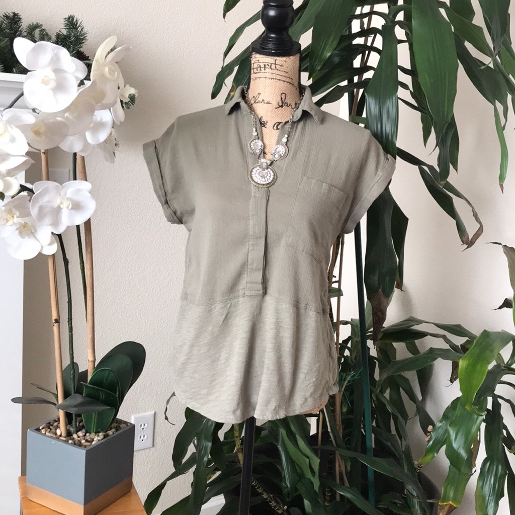 Nwot Universal Thread